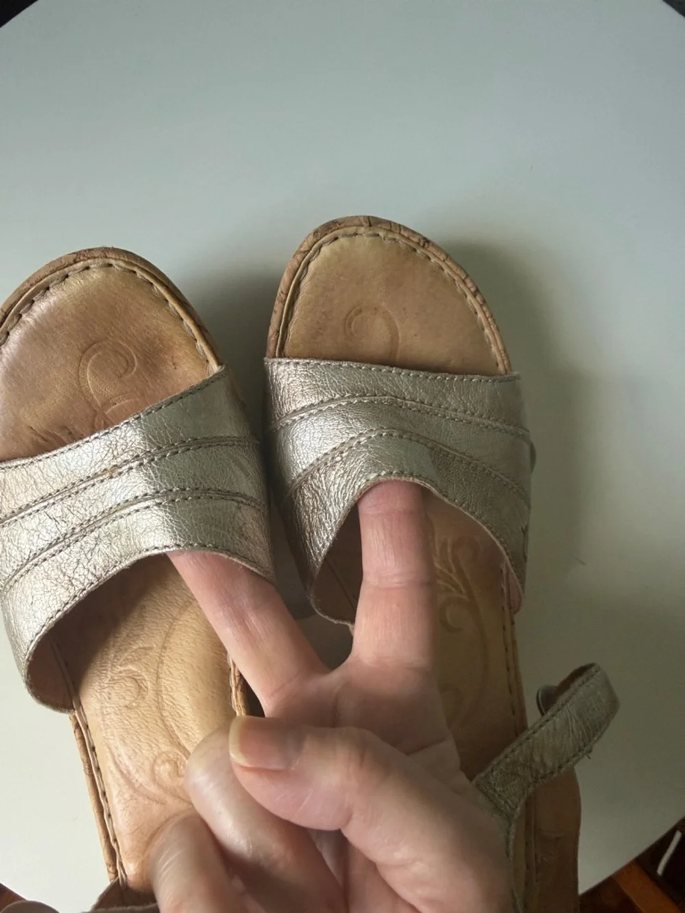 Born Metallic Leather Issa Sandals Cork Wedge Platform Sandals Heels 8/39